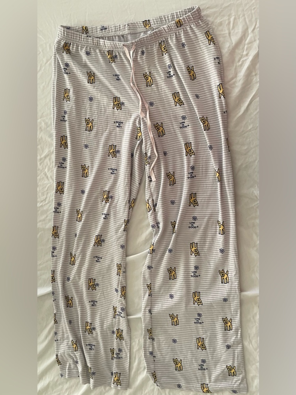 Life Is Good White and Yellow Cat Sleep Tee